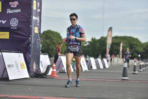 BIB: 1013
                            <button type="button" onclick="openModal(4914575)" class="btn btn-primary btn-sm float-right btn-popup" data-toggle="modal" data-target=".modal-high-quality">
                        <i class="fas fa-shopping-cart"></i> Add to Cart
                    </button>
                                            <button type="button" onclick="isThisMe(4914575, true)" class="btn btn-success btn-sm float-right btn-popup btn-isme hidden" data-toggle="tooltip" data-placement="bottom" title="นี่คือรูปของคุณใช่ไหม คลิกที่นี่เพื่อเอาเข้าอัลบั้ม">
                        <i class="fas fa-plus"></i> Add to album
                    </button>
                    <button type="button" onclick="isThisMe(4914575, false)" class="btn btn-warning btn-sm float-right btn-popup btn-isnotme hidden">
                        <i class="fas fa-ban"></i> Remove from album
                    </button>